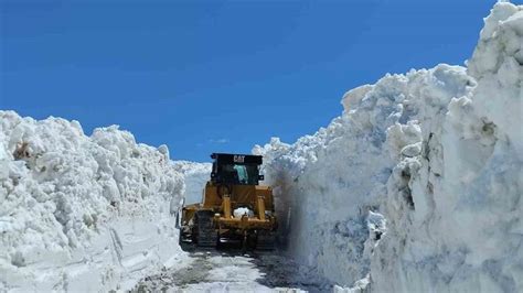 M­a­y­ı­s­t­a­ ­b­e­ş­ ­m­e­t­r­e­ ­k­a­r­:­ ­E­k­i­p­l­e­r­i­n­ ­ç­a­l­ı­ş­m­a­l­a­r­ı­ ­g­ü­n­l­e­r­d­i­r­ ­d­e­v­a­m­ ­e­d­i­y­o­r­